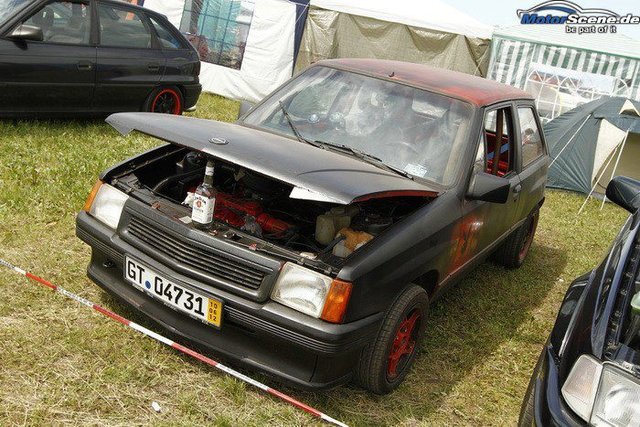 hier so steht der auf den 13" <br />das doch nciht wirklich 75/50 oder?