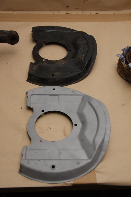 Cors268.JPG (369.47 KiB) 29915 mal betrachtet Und dann noch das erte Teil gestrahlt. Vorher/Nachher