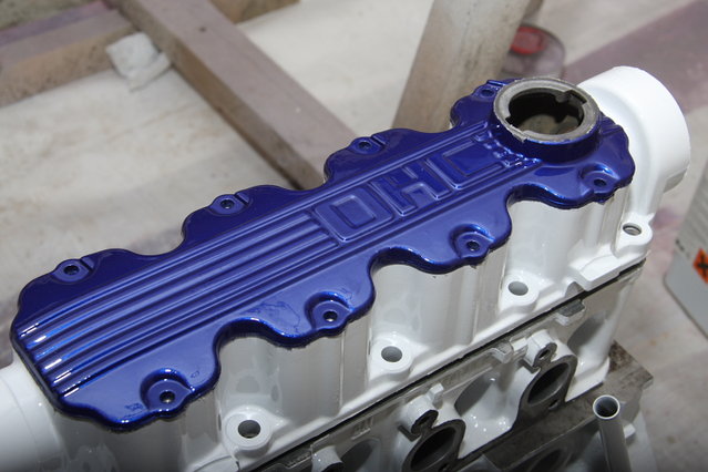 cors357.JPG (380.66 KiB) 30499 mal betrachtet Der Nockenwellendeckel in Racingblue/Imperialblau