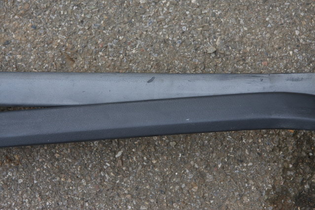 cors396.JPG (487.23 KiB) 47641 mal betrachtet Schutzlippe von der Front vorher und nachher