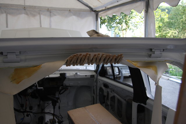 cors437.JPG (344.72 KiB) 92857 mal betrachtet Schritt eins beim Himmel einkleben