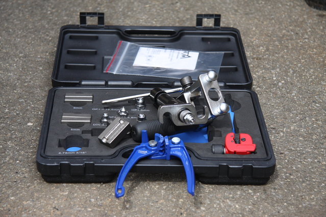 cors469.JPG (478.4 KiB) 55915 mal betrachtet Gutes Werkzeug kann man nie genug haben^^