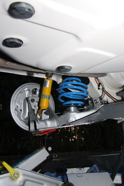 cors481.JPG (372.67 KiB) 80402 mal betrachtet ... und von innen